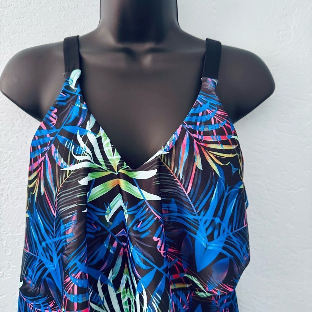 Tropical Leaf Print Ruffle Swimsuit - Picture 2 of 11